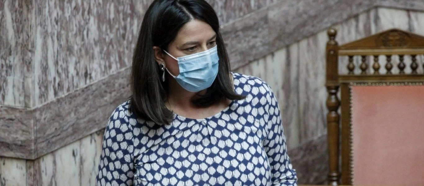 Φιάσκο με τηλεκπαίδευση: Οι «8+1 αλήθειες» του υπ.Παιδείας - ΣΥΡΙΖΑ: «Κουνάει και το δάχτυλο η 